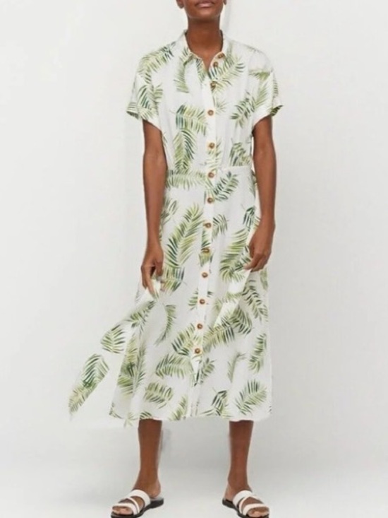 H&M Dresses & Skirts - 2 for 10$ ☀️Palm print collared dress with a button-down front sz 4